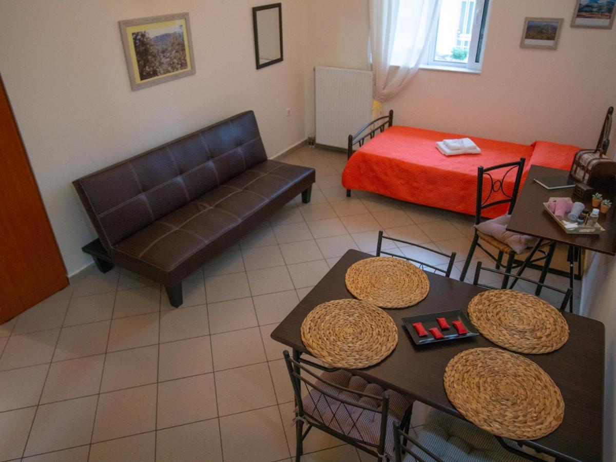 Helen - The Spartan Home Экстерьер фото