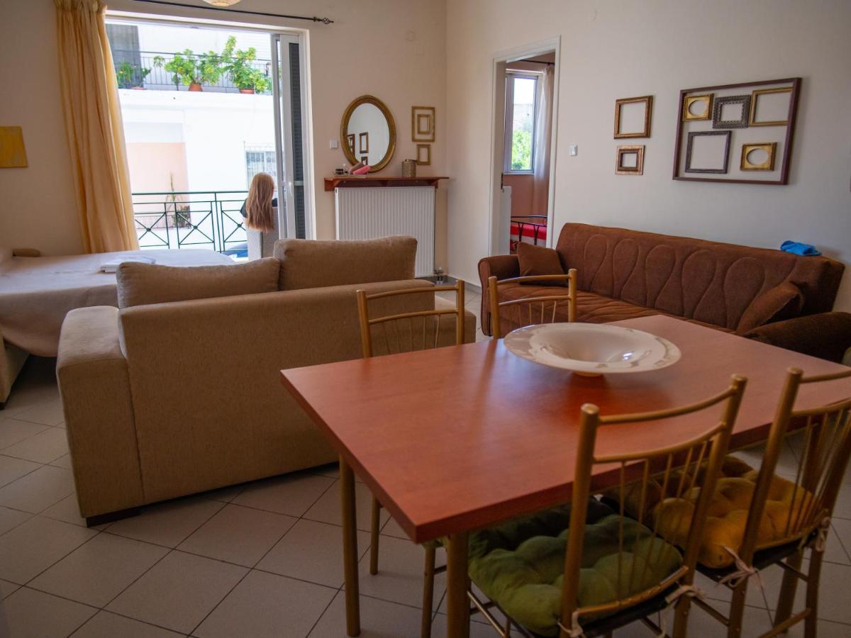 Helen - The Spartan Home Экстерьер фото
