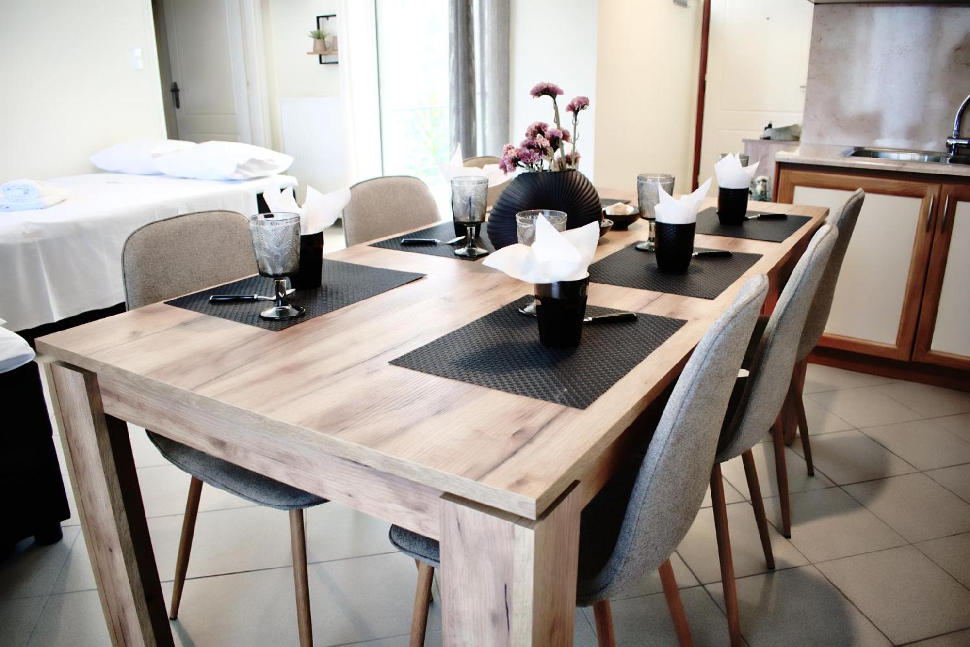 Helen - The Spartan Home Экстерьер фото