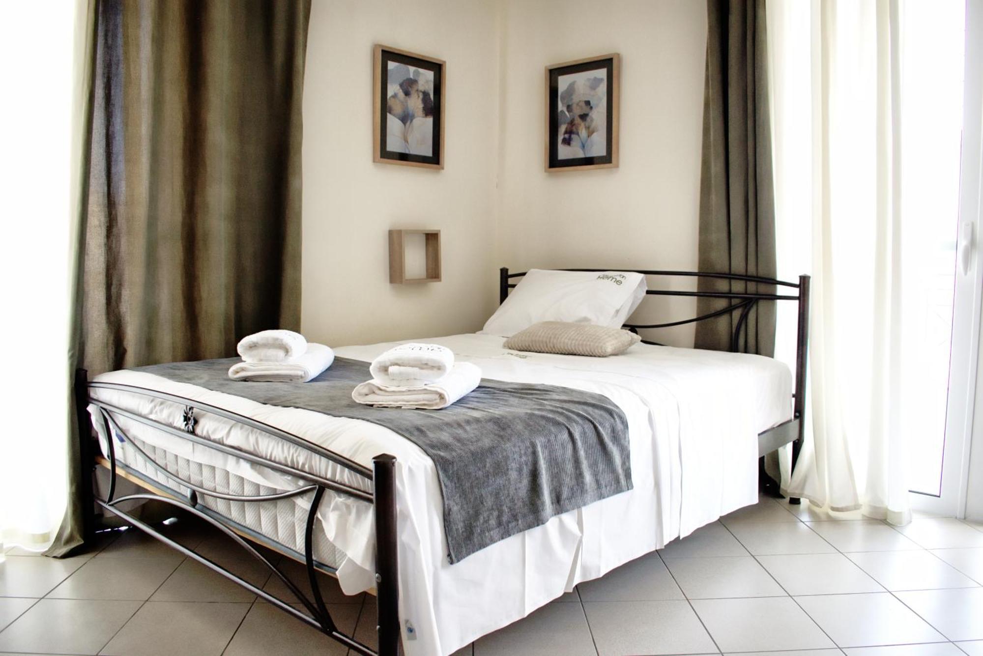 Helen - The Spartan Home Экстерьер фото